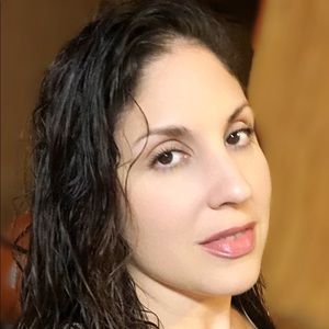 Meet your Posher, Jillian